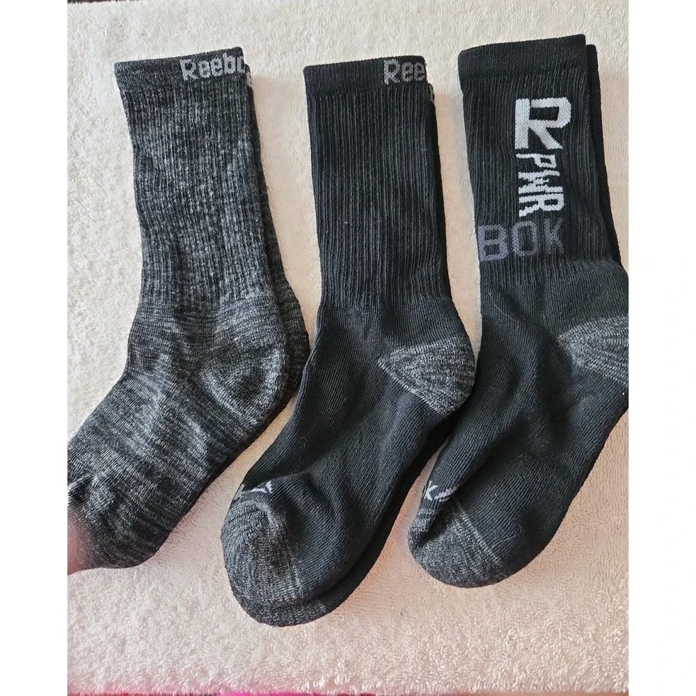Reebok Boys New Socks 3 Piece Black,‎ Grey, White